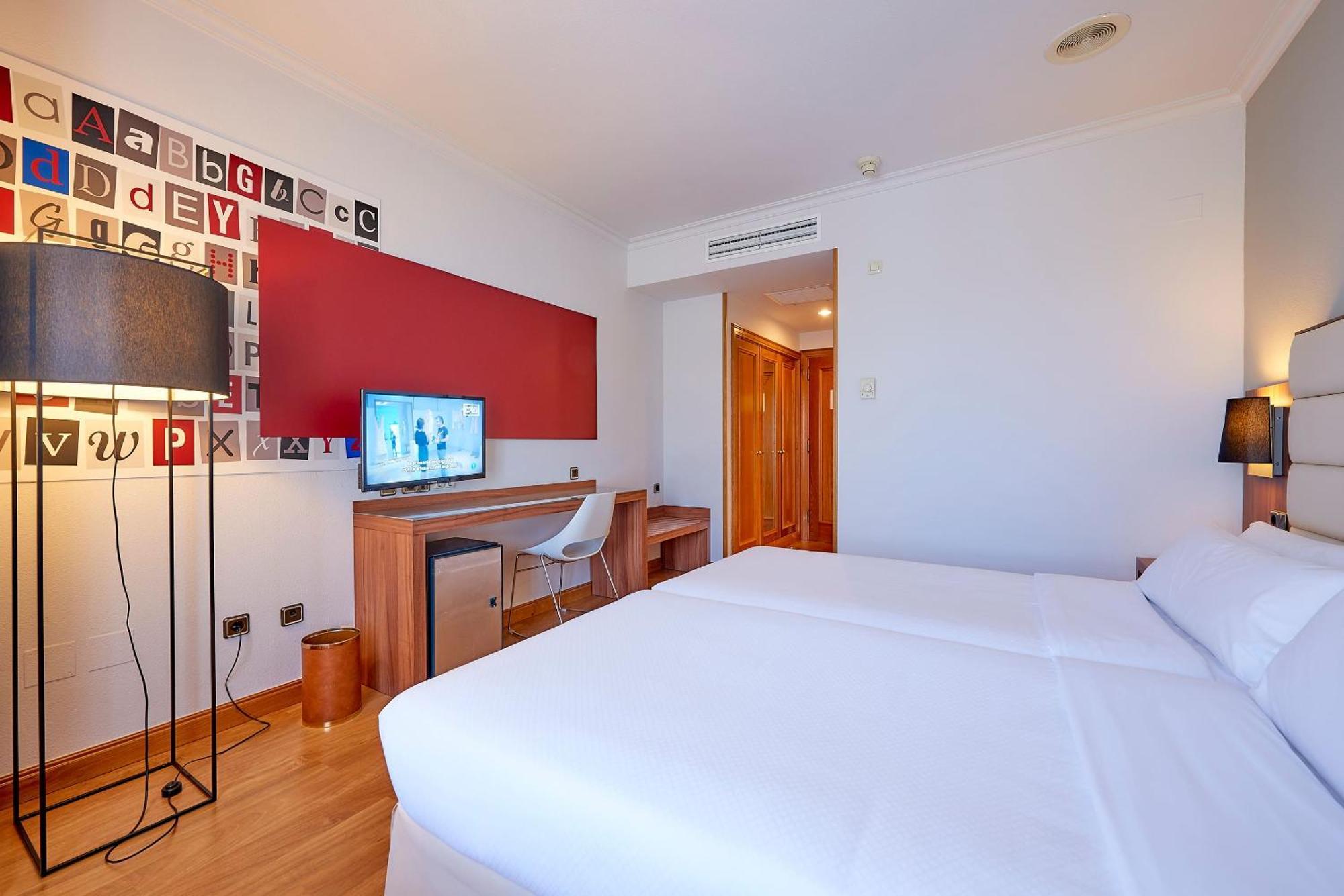 Triple Room,1771703983:JPEG
