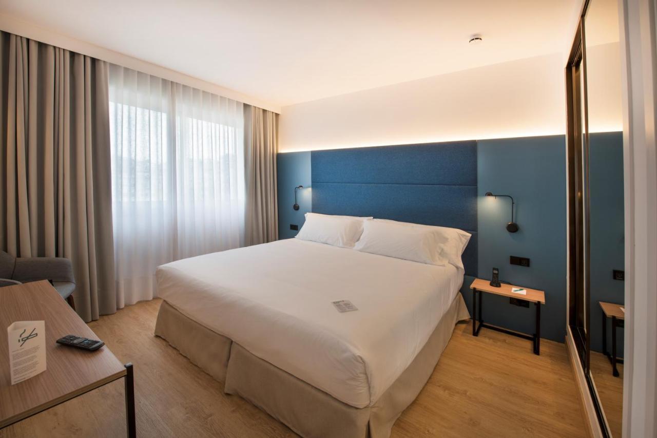 Superior Room,945183493:JPEG